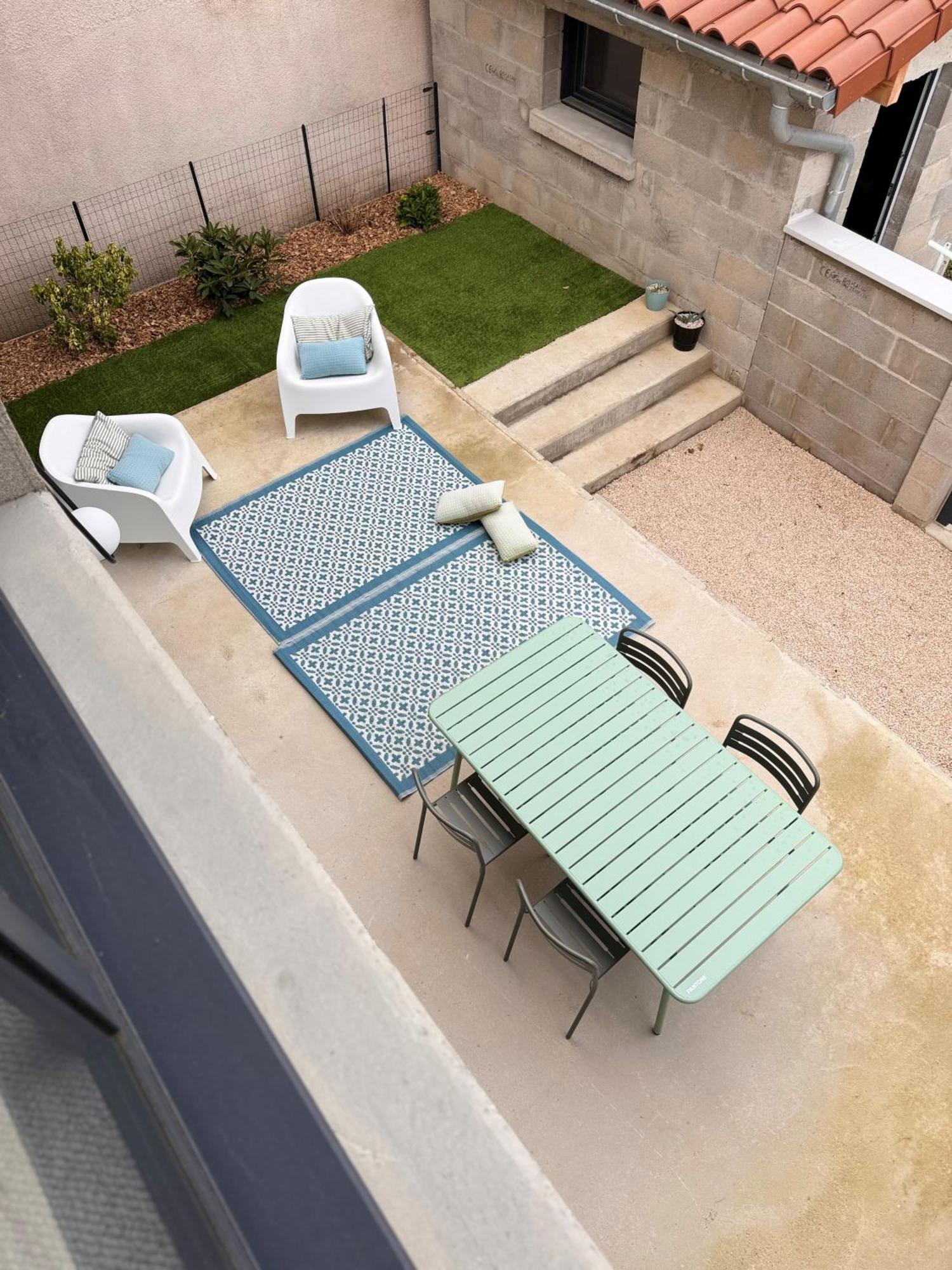 Ferienhaus Maison Individuelle Avec Jardin Terrasse Proche Lyon Croix Rousse